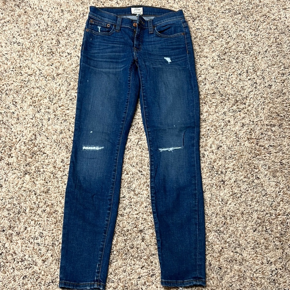 like new* high waisted toothpick denim distressed jeans